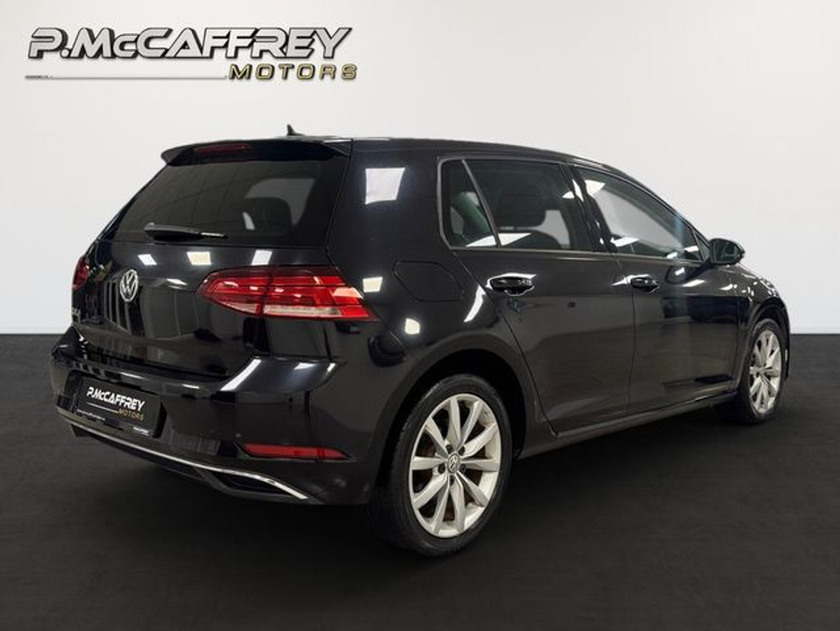 2018 Volkswagen Golf - image 5