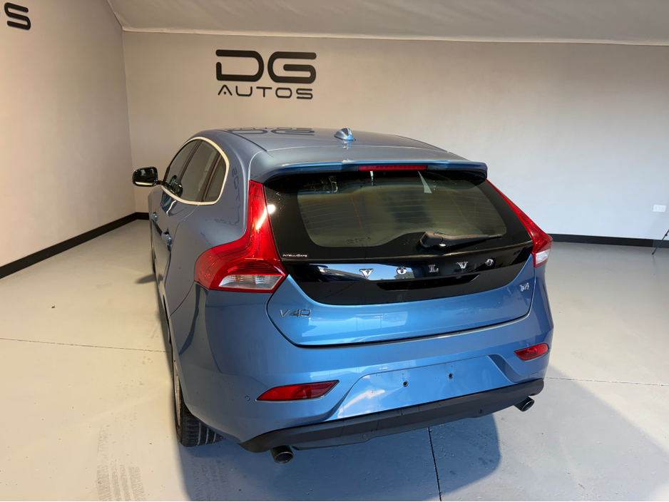 2015 Volvo V40 LOW KMS - AUTO - NEW NCT - REVERSE CAMERA €10,950