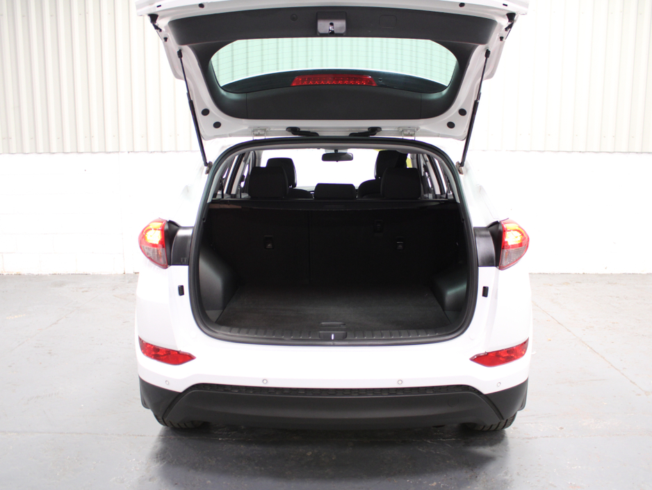 2017 Hyundai Tucson - image 27