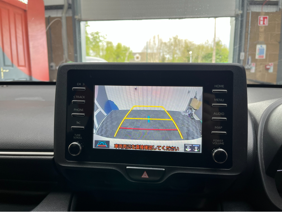 2021 Toyota Yaris - image 16