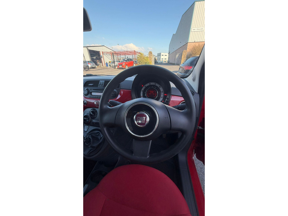 2011 Fiat 500 - image 13