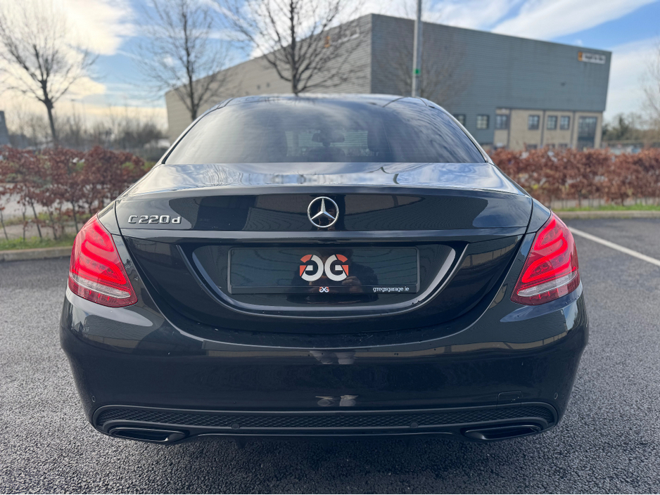 2016 Mercedes-Benz C Class - image 4