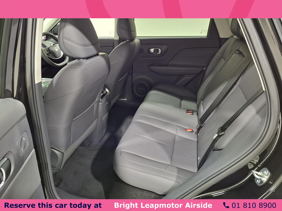 2026 Leapmotor B10 - image 20