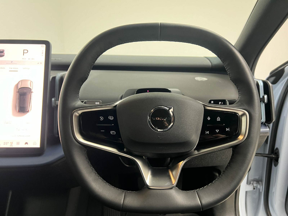 2024 Volvo EX30 PLUS PERFORMANCE AWD 69KWH 422HP €34,990