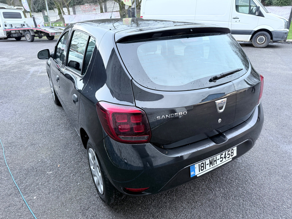 2018 Dacia Sandero - image 11