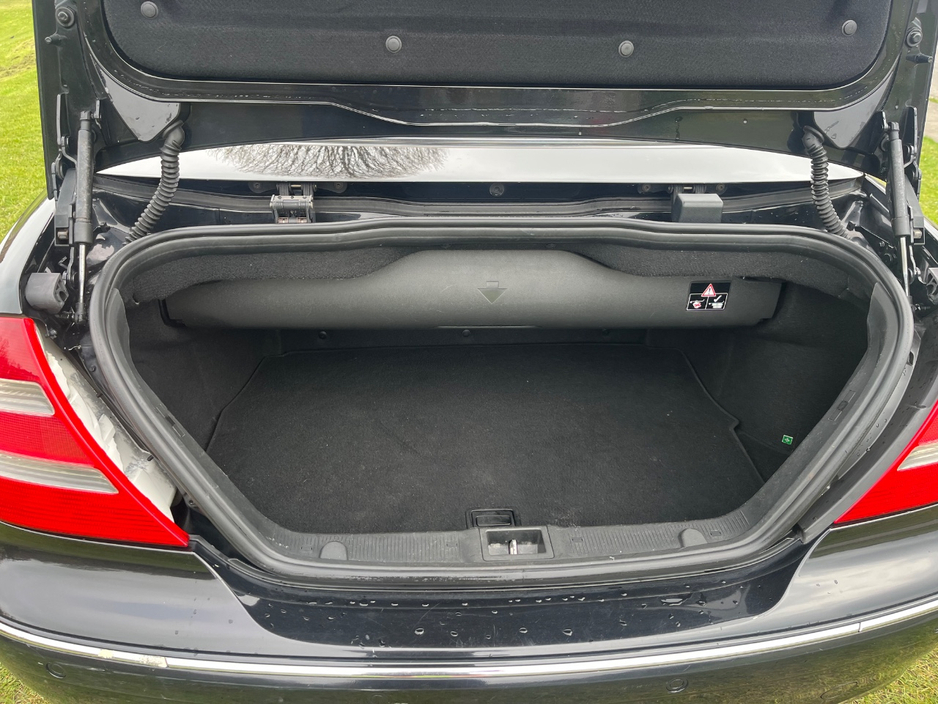 2005 Mercedes-Benz CLK Class - image 12