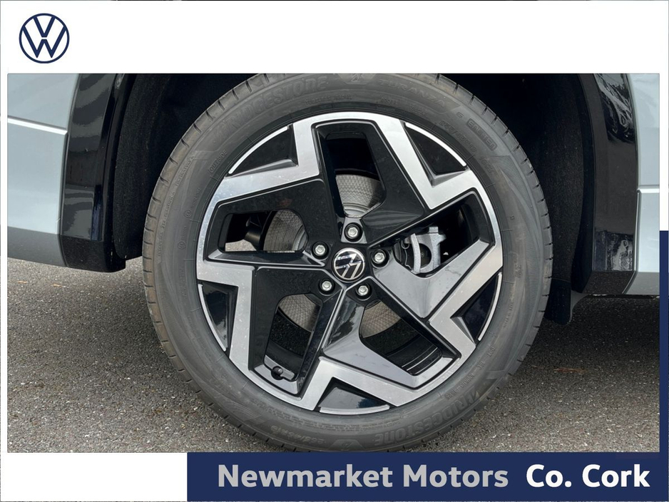 2026 Volkswagen Tayron - image 3