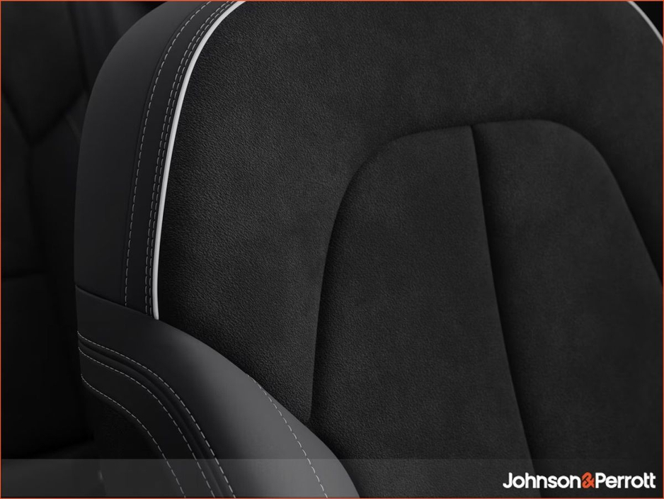 2026 Volvo EX40 82 kWh Extended Range Ultra Black Edition - Vapour Grey Metalllic €56,500