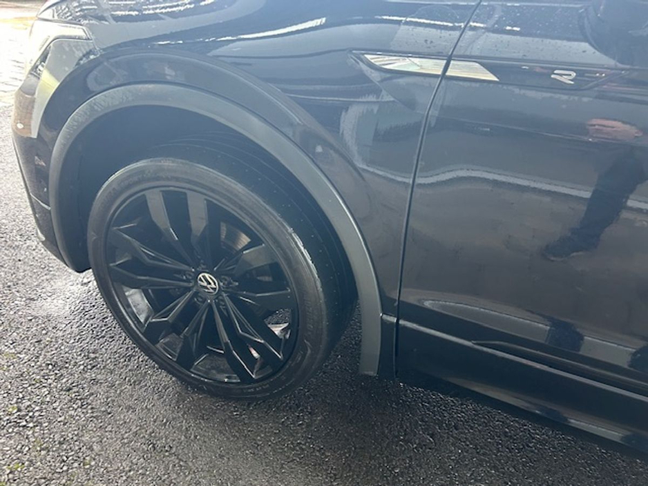 2023 Volkswagen Tiguan Allspace 2.0 TDI 150HP R-Line DSG Black Edition €45,995
