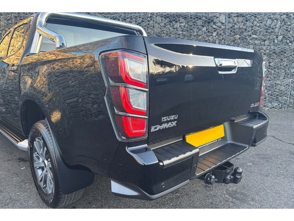 2025 Isuzu D-MAX DL40 DCB €45,513