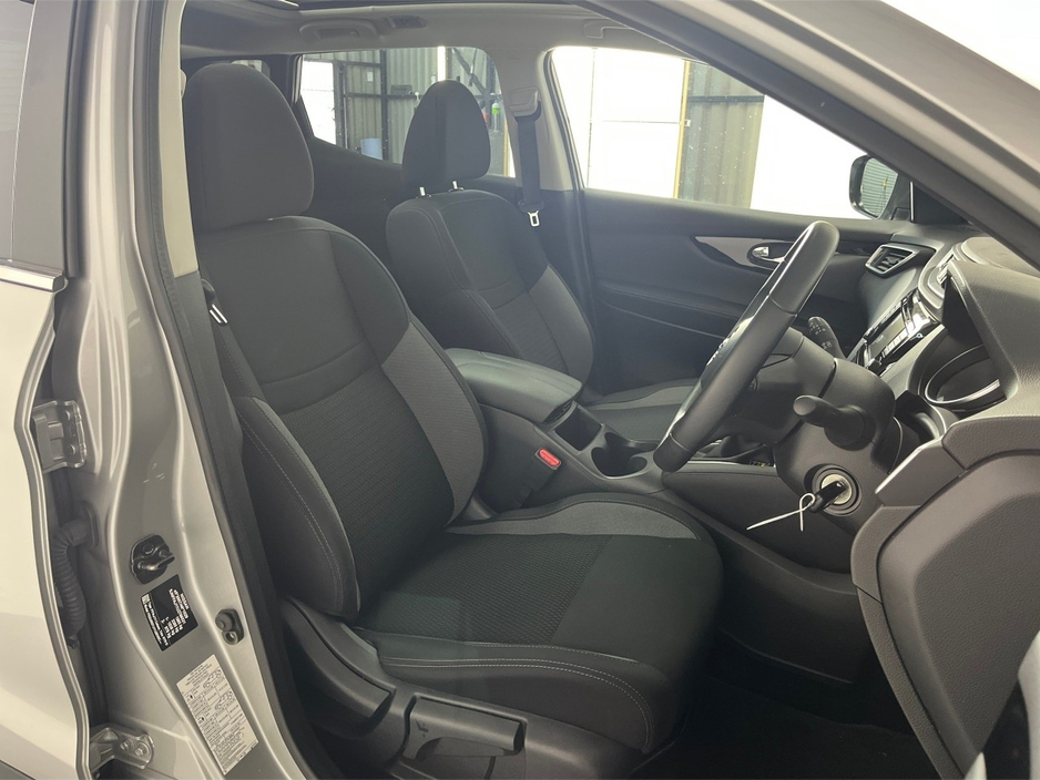 2020 Nissan Qashqai 1.3**SEMI DIGITAL DASH**PANORAMIC ROOF**TOUCH SCREEN MEDIA**DUAL CLIMATE CONTROL**REVERSE CAMERA**MULTIFUNCTIONAL STEERING WHEEL**BLACK CLOTH INTERIOR**ELECTRIC HANDBRAKE**FINANCE AVAILABLE** €20,995