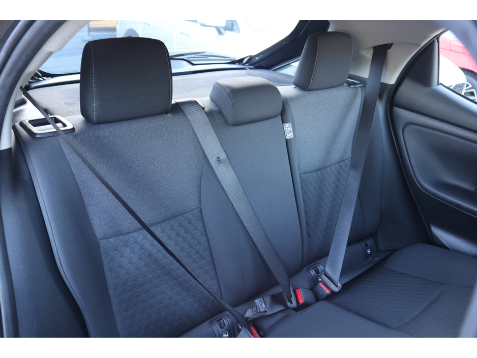 2023 Toyota Yaris HYBRID LUNA 4DR AUTO Great Spec 12 Months Warranty €18,495