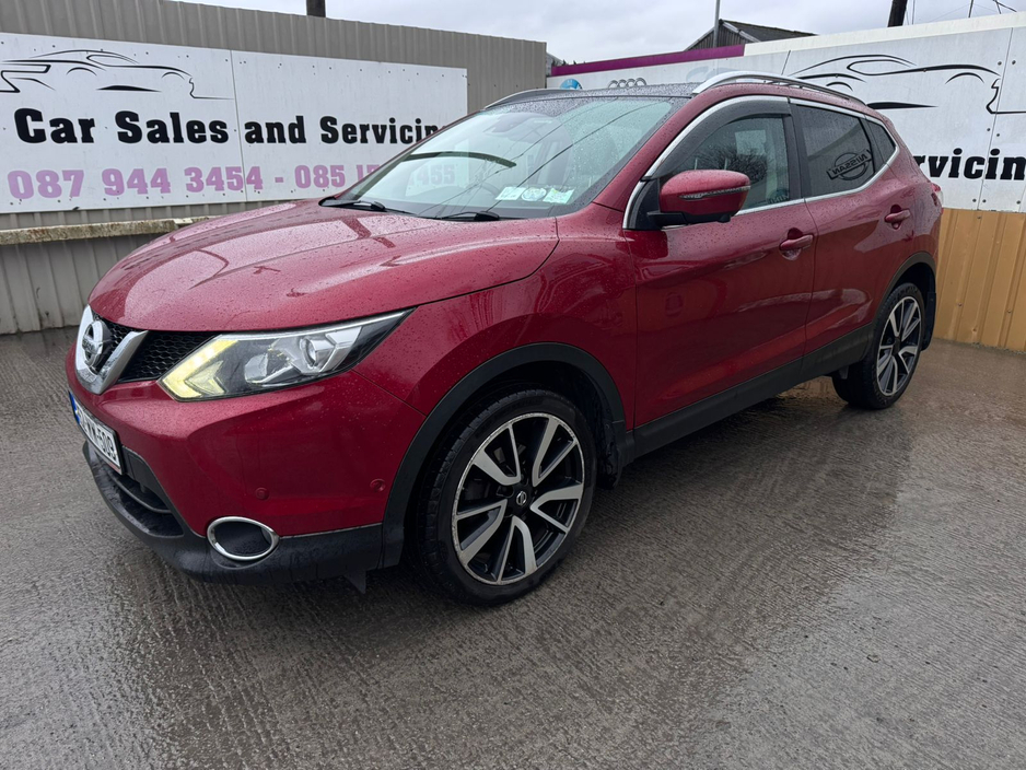 2015 Nissan Qashqai 1.5 SVE DAP + GLASS ROYALE ROOF E 4DR €9,800