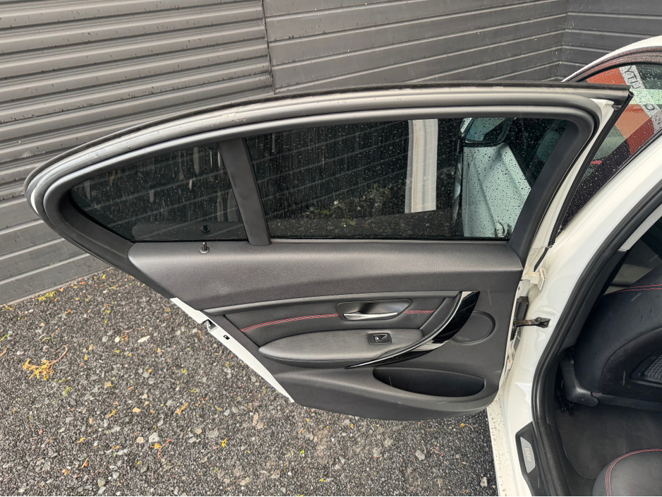 2014 BMW 3 Series 2.0D SPORT AUTO €12,995