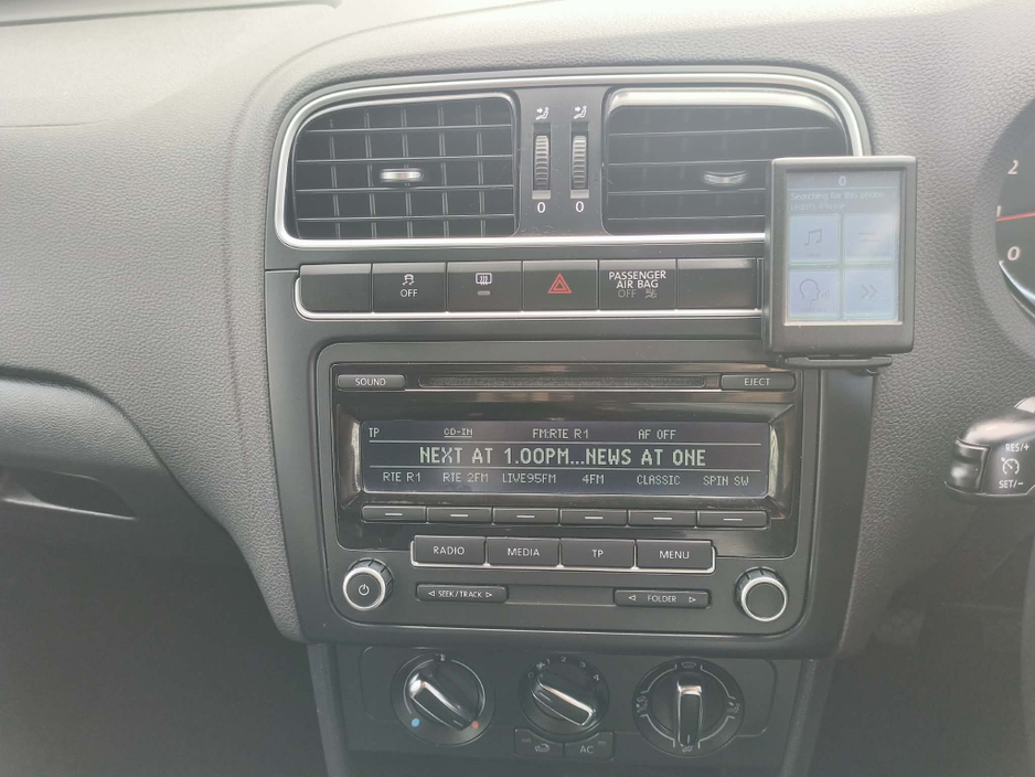 2013 Volkswagen Polo - image 12