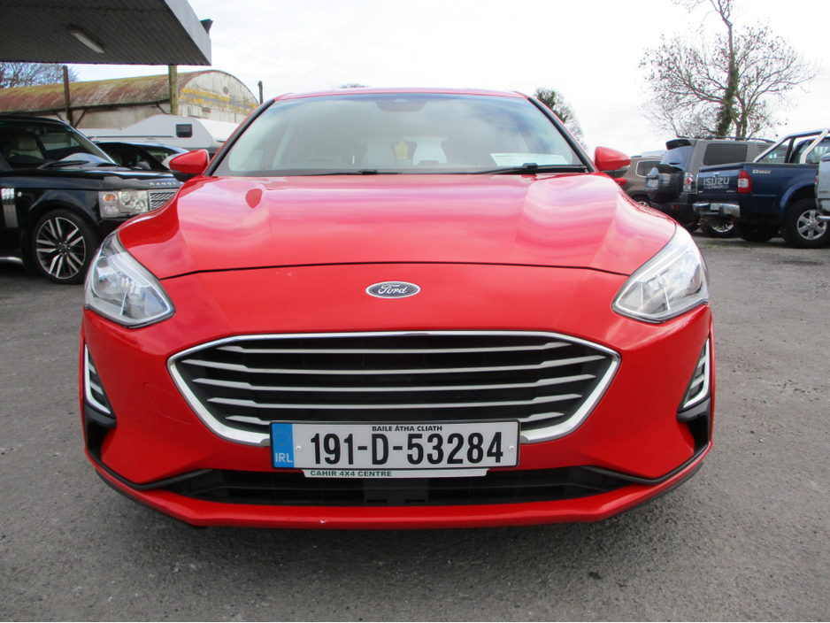 2019 Ford Focus - image 4