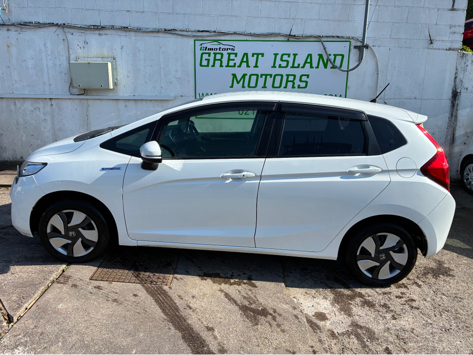 2015 Honda Fit - image 5