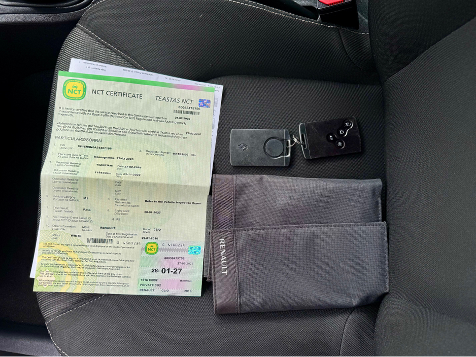 2016 Renault Clio - image 24