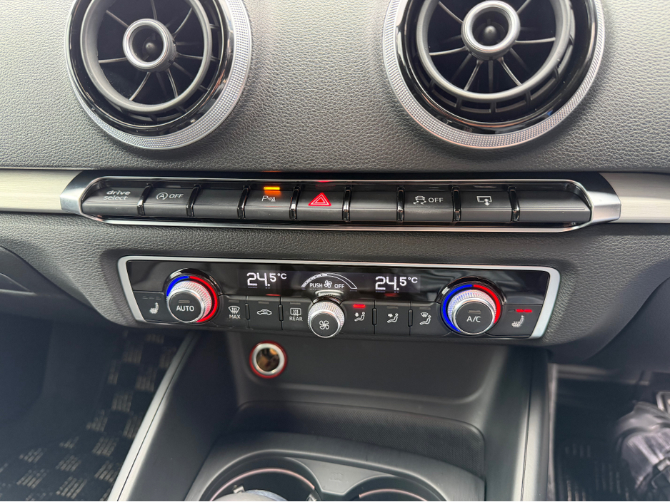 2015 Audi S3 - image 27