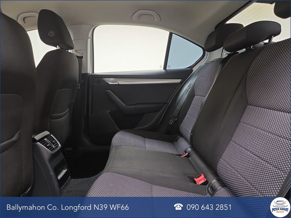 2017 Skoda Octavia - image 12