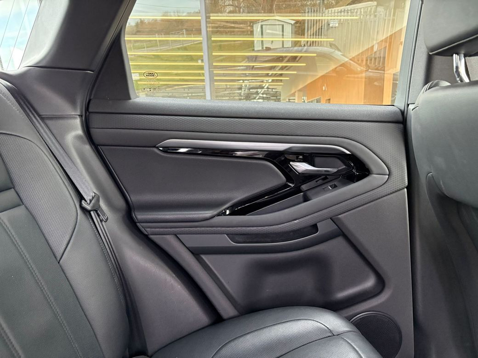 2022 Land Rover Range Rover Evoque - image 25
