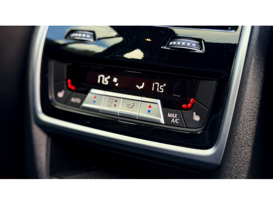 2020 BMW X5 - image 16