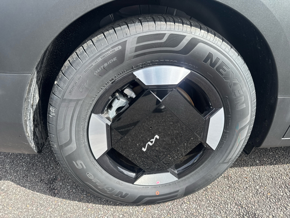 2026 Kia PV5 - image 4