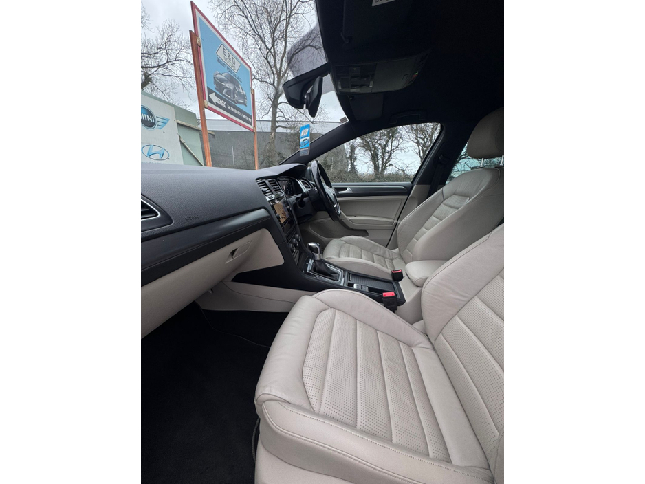 2019 Volkswagen E-Golf EE E1F 136BHP 5DR AUTO E-GOLF €12,800