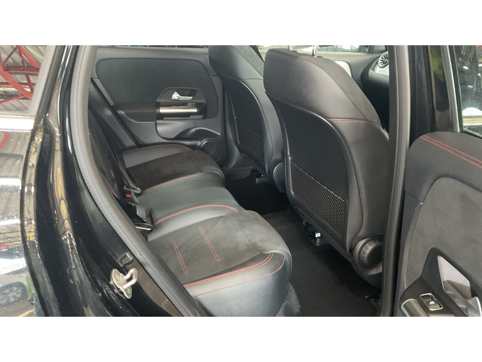 2023 Mercedes-Benz EQA - image 4