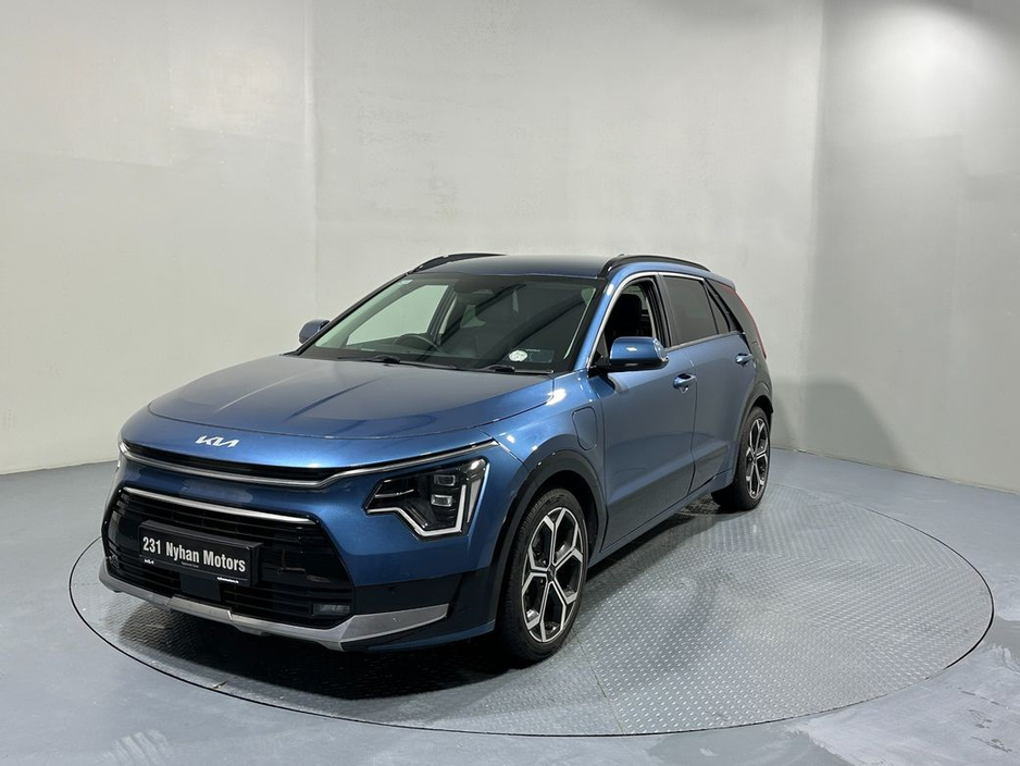 2023 Kia Niro - image 3