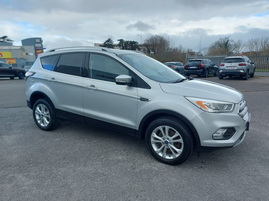 2017 Ford Kuga - image 10