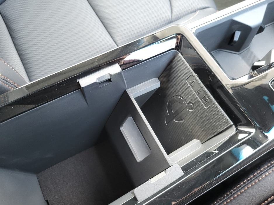 2026 KGM TORRES EVX - image 30