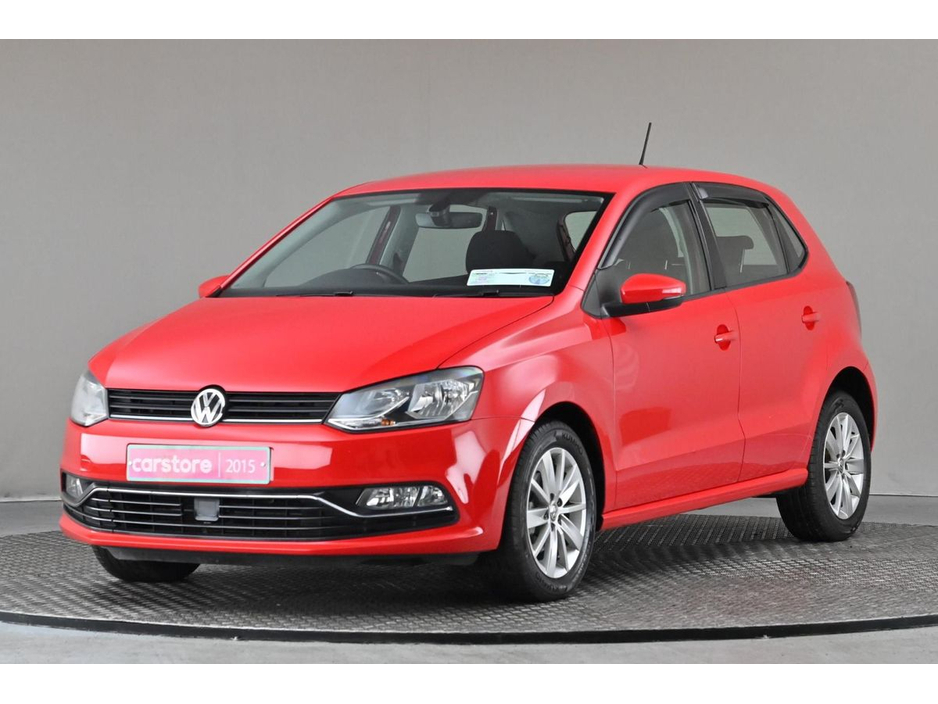 2015 Volkswagen Polo - image 3