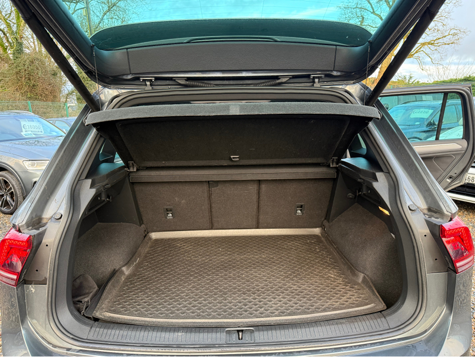 2020 Volkswagen Tiguan R-LINE 2.0 TDI D7F 150HP 5DR AUTO €31,950