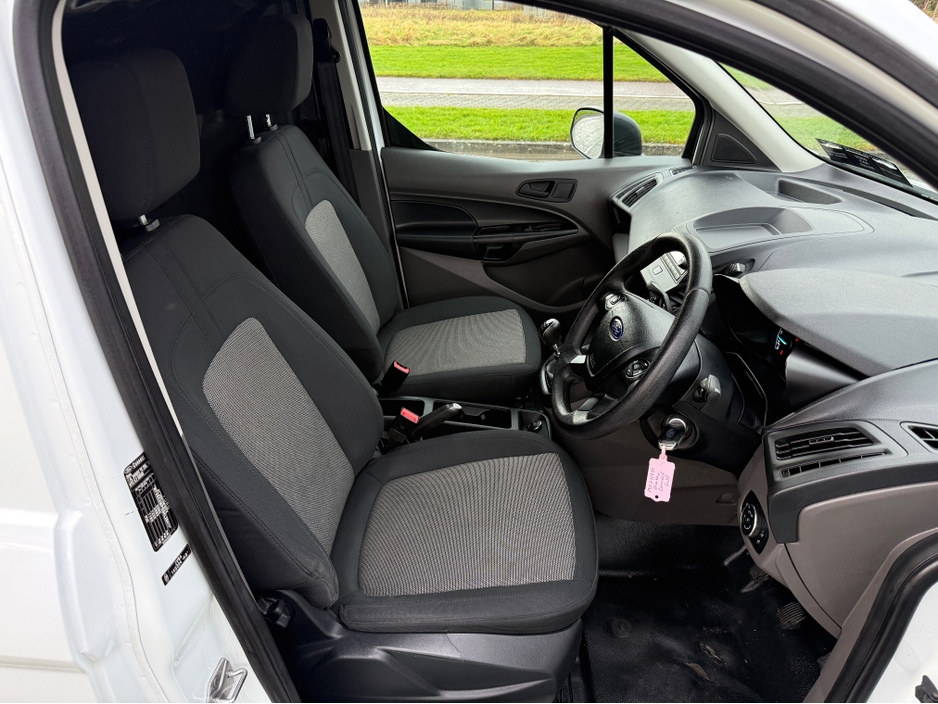 2019 Ford Transit Connect LWB 1.5 DIESEL LOW MILEAGE €9,950