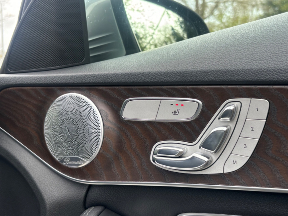 2016 Mercedes-Benz C Class - image 10