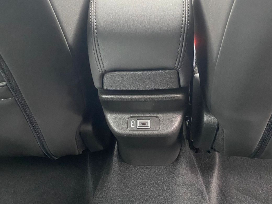 2025 Jeep Avenger - image 31