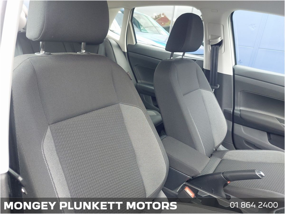 2024 Volkswagen Polo - image 11