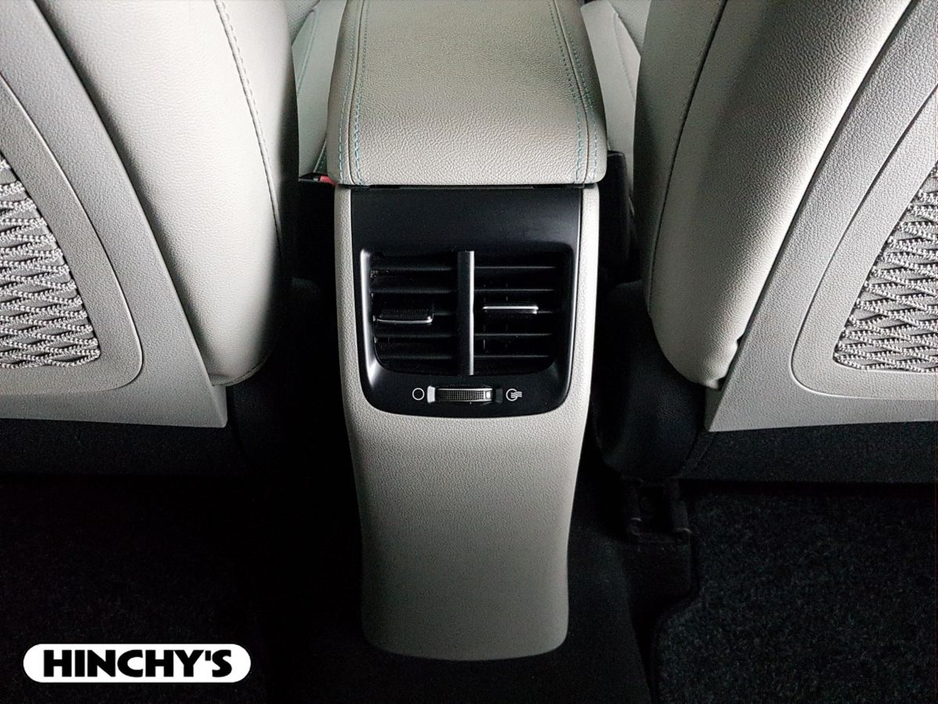 2021 Kia Niro - image 27