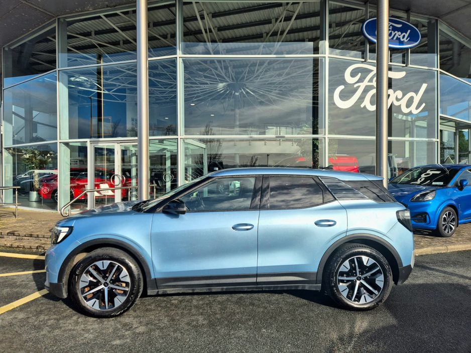 2024 Ford Explorer - image 3