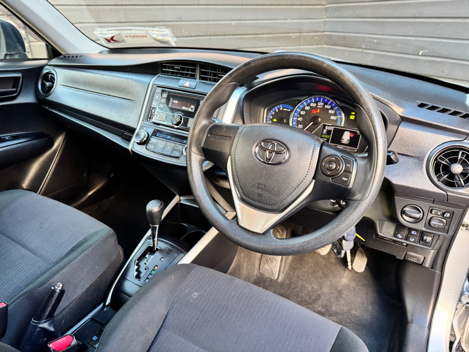 2018 Toyota Corolla - image 9
