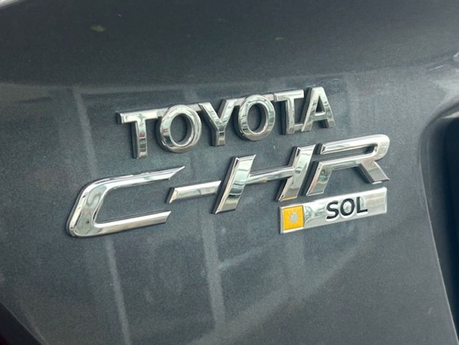 2023 Toyota C-HR 1.8 HYBRID SOL €24,945