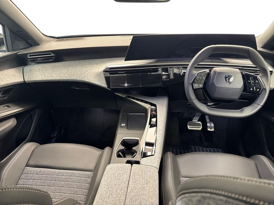 2026 Peugeot 3008 - image 8