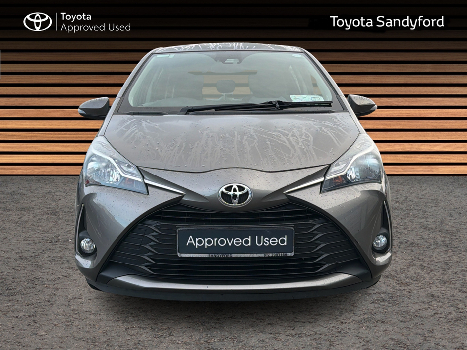 2018 Toyota Yaris 1.0 5DR LUNA // REAR CAMERA // BLUETOOTH // ALLOY WHEELS // FULL WARRANTY €15,945
