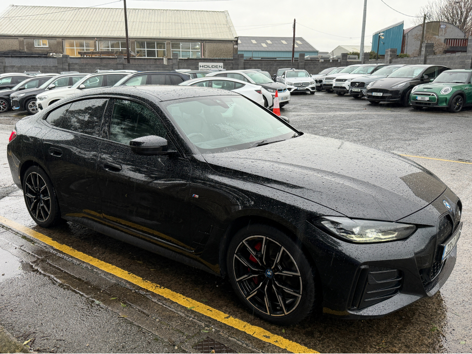 2023 BMW i4 M-SPORT..SUNROOF..KEYLESS ENTRY €32,350