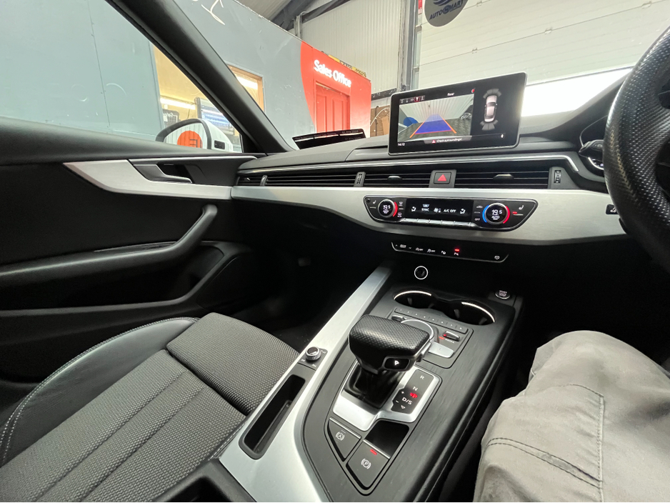 2018 Audi A4 - image 18