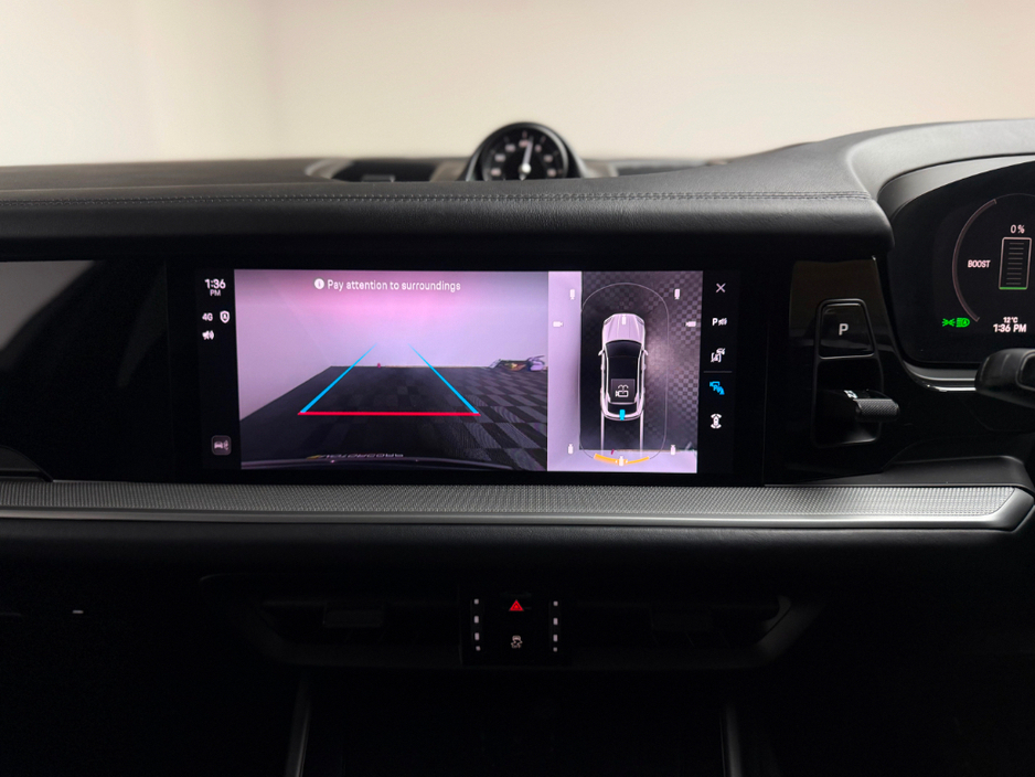 2024 Porsche Cayenne - image 30