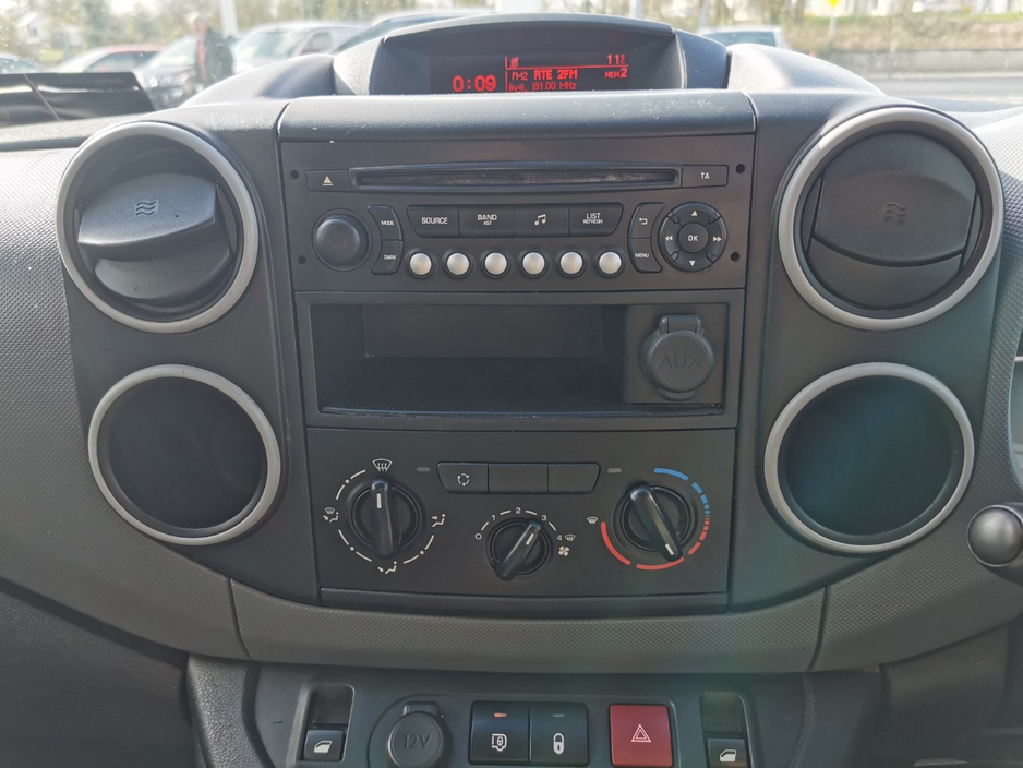 2018 Citroen Berlingo - image 15