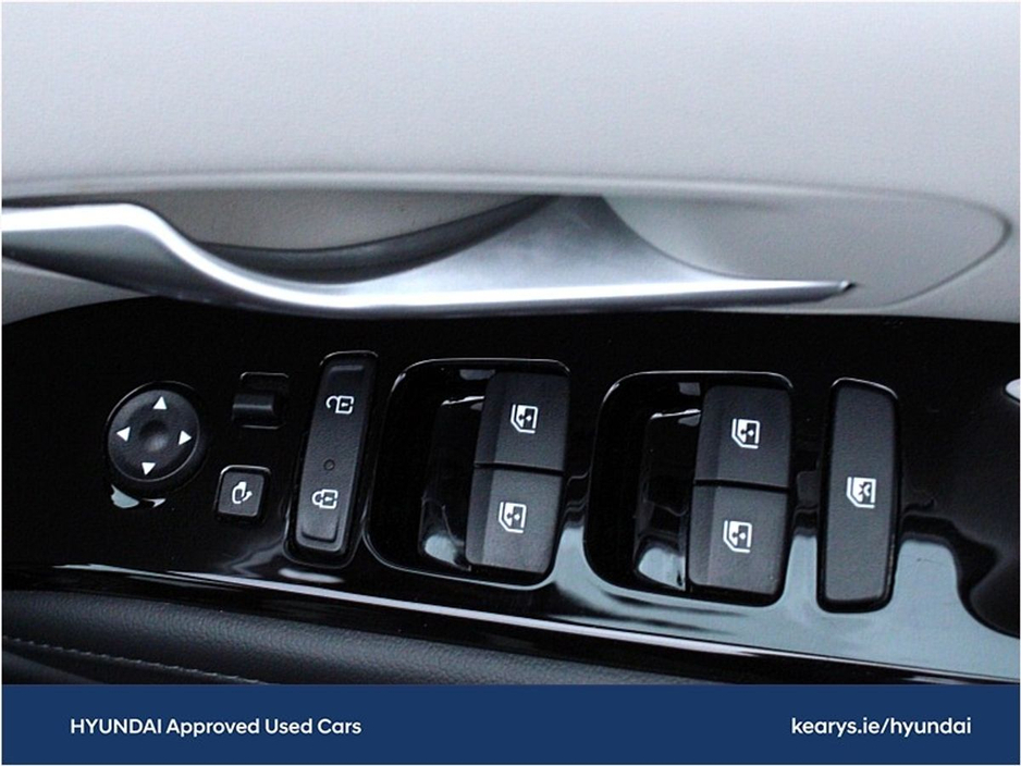 2022 Hyundai Tucson - image 24