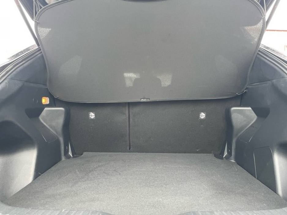 2022 Toyota Yaris Cross - image 10